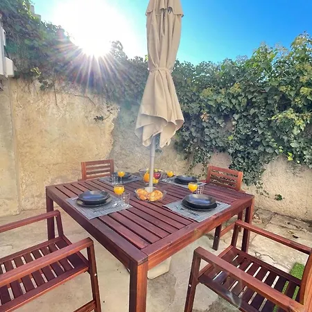 Le Grand Bleu Terrasseclimwifinetflix Proche Gare-centre Apartment Marseille