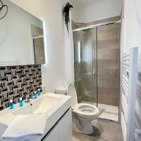 Apartment Le Grand Bleu Terrasseclimwifinetflix Proche Gare-centre *