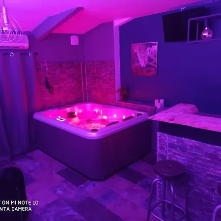 Suite Avec Jacuzzi 