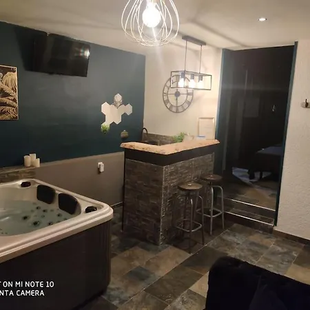 Suite Avec Jacuzzi 