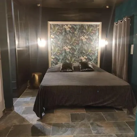 Suite Avec Jacuzzi 