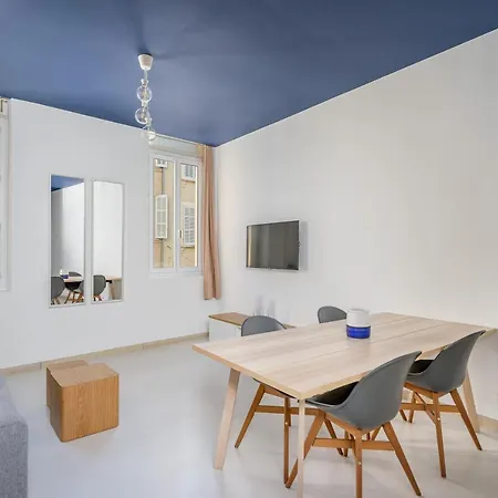 Place De Rome Apartment