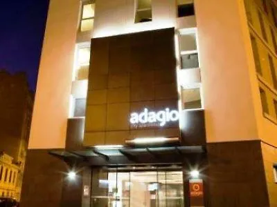 Aparthotel Adagio Vieux Port 4*