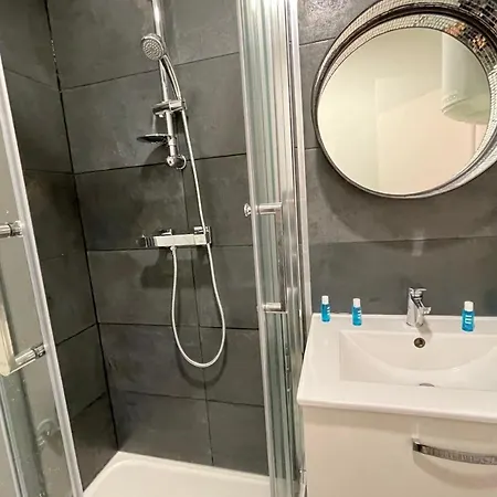 La Loge - Joli T2 Proche Longchamp / Centre-ville Et Gare - Wifi Netflix Apartment