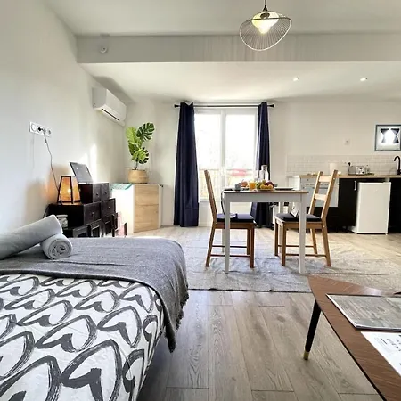 Plein Sud Grand Balcontransats Netflix&wifi