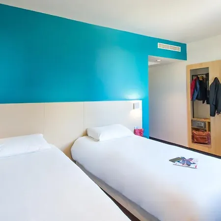 Centre La Timone Hotel 2*