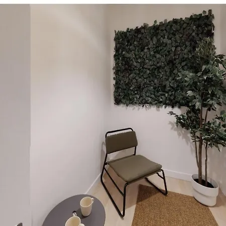 Apartment Superbe T2/duplex St Charles/joliette Renove Avec Soin *