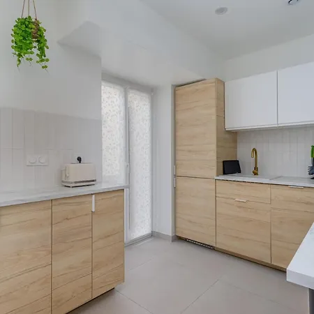 Spacieux T3 Climatise - Saint Charles & Vieux Port Apartment *