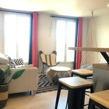 Apartment Lafrenchcasa Liberte