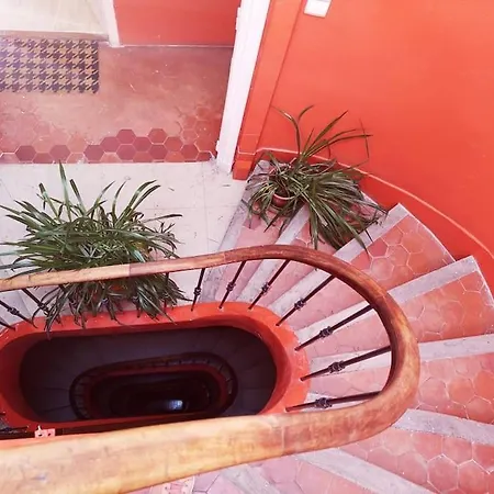Apartment Lafrenchcasa Liberte