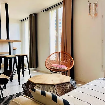 Lafrenchcasa Liberte Apartment