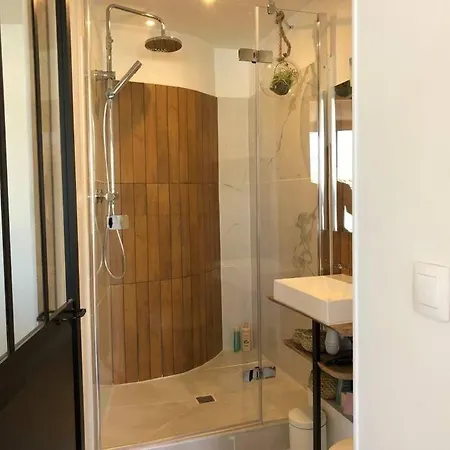 Lafrenchcasa Liberte Apartment