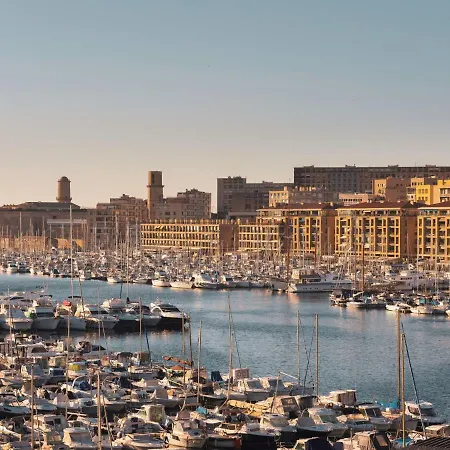 Maisons Du Monde & - Vieux Port ホテル 4*