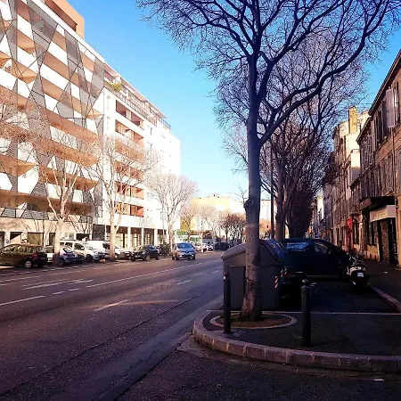 Apartment Joli 2 Pieces Climatise Tout Equipe Pour Sejour Agreable Marseille
