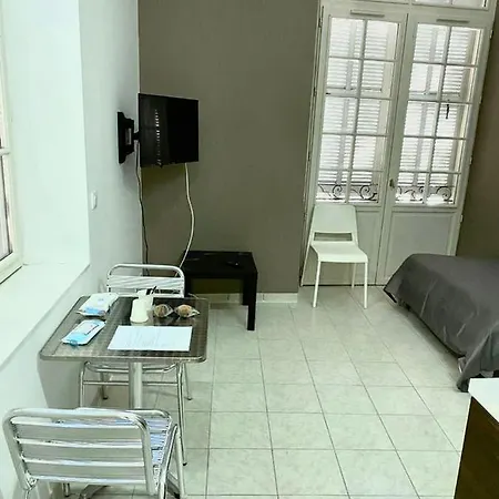 Aparthotel Five Stars S7