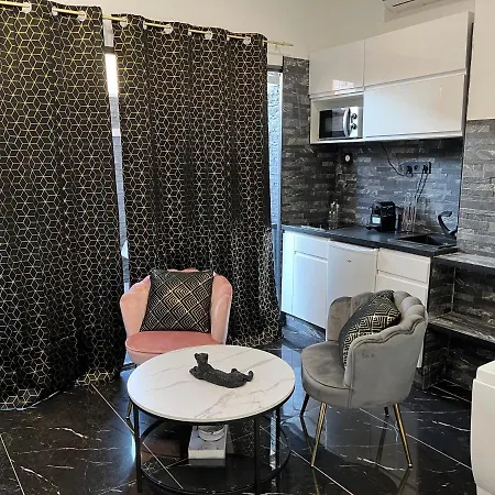 Appartement Jacuzzi Netflix Marseille