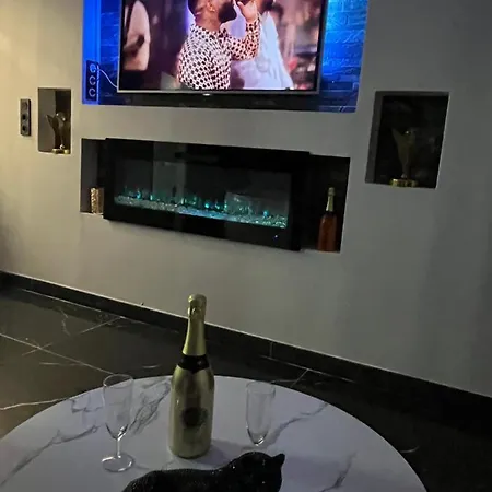 Jacuzzi Netflix Appartement