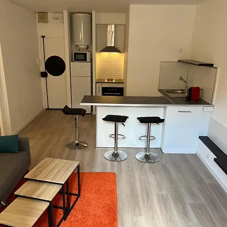 Proche De … Marseille