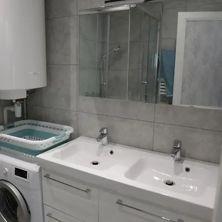 Grand Appart Proximite Vieux Port Et Gare Apartment *