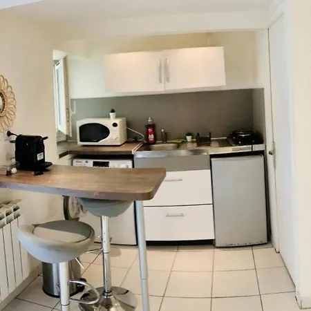 Apartment Charming Studio For 2 People In By Weekome
