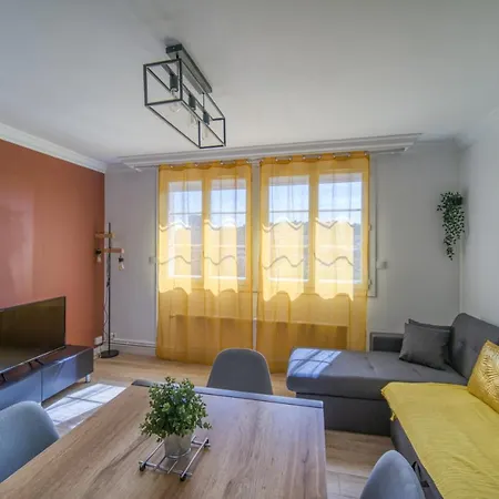 3 Chambres Equipe 6-8 Personnes * Marseille