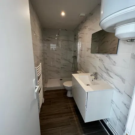 Apartment Les Jardins Marseillais 4 - 4 Personnes - Plages Calanques- Stade Velodrome - Hopital La Timone Marseille