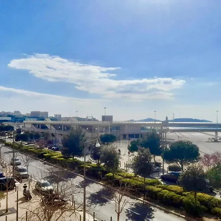 Spacieux Et Lumineux Vue Mer Joliette Marseille