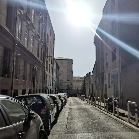 15 Minutes Du Vieux Port, Confort Et Espace Au Calme Du Palais Longchamp Apartment
