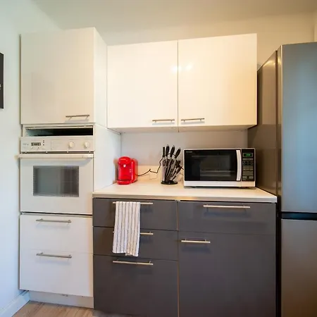Apartment 3 Chambres Equipe 6-8 Personnes Marseille