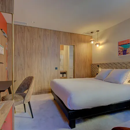 Alex & Hotel 3*