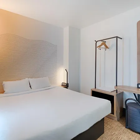Centre La Joliette 3*