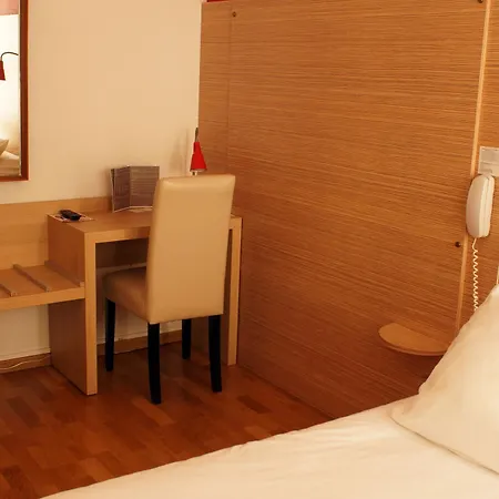 Hotel Edmond Rostand