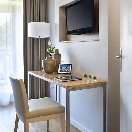 Citadines Prado Chanot Apart-hotel 3*