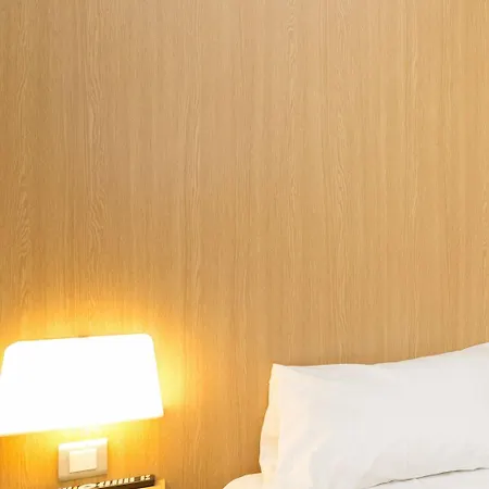 Hotel Martigues De Bouc 2*