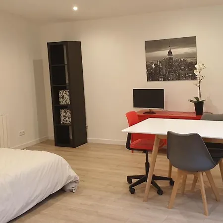 Adorable 25m² Tres Calme Avec Parking Apartment *