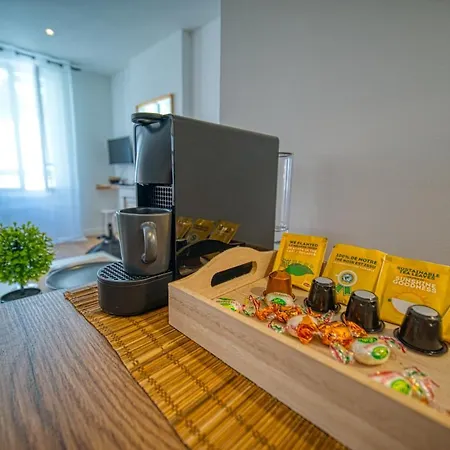 Apartment In The Heart Of Vieux Port Marseille