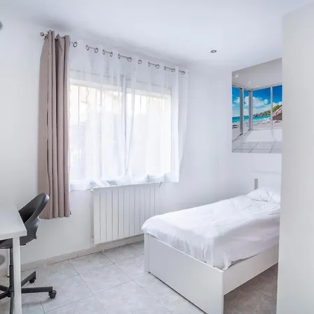 Holiday home Escapades Ensolleillees *