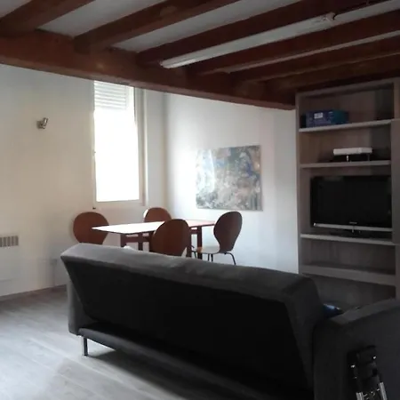 Apartment Boulevard Boues *