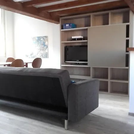 Apartment Boulevard Boues *