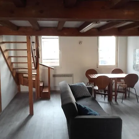 Boulevard Boues Apartment *