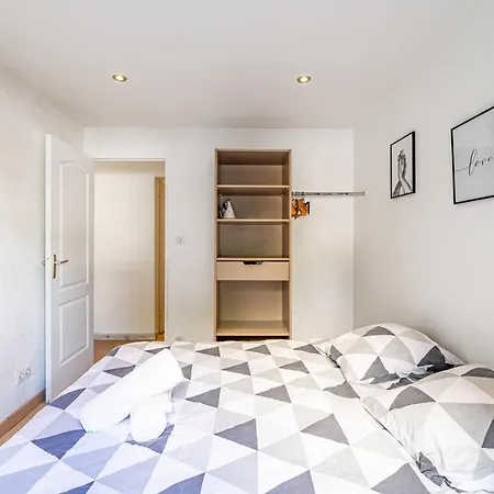 Apartment Michelet: T2 Avec Parking A 10 Min Des Plages Marseille