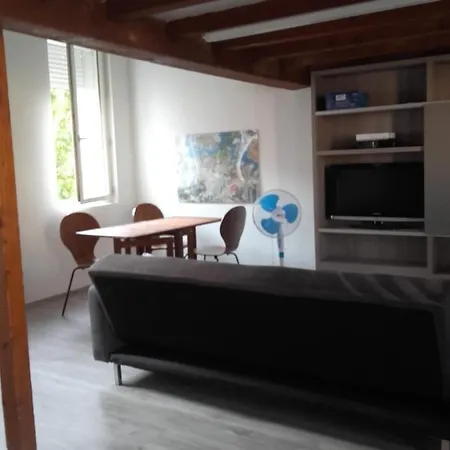Apartment Boulevard Boues *