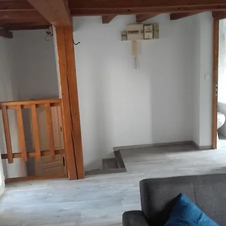 Apartment Boulevard Boues