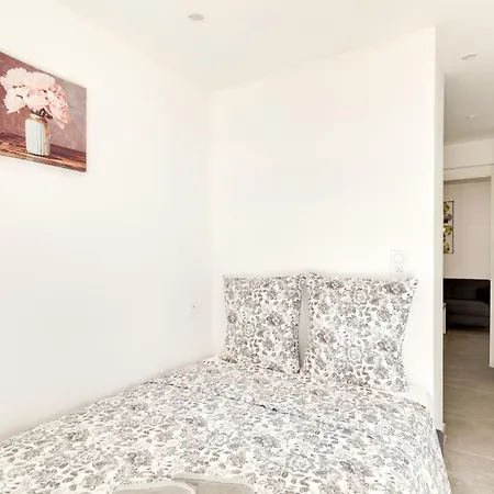 Gare St Charles Vieux Port 10 Personnes Apartment