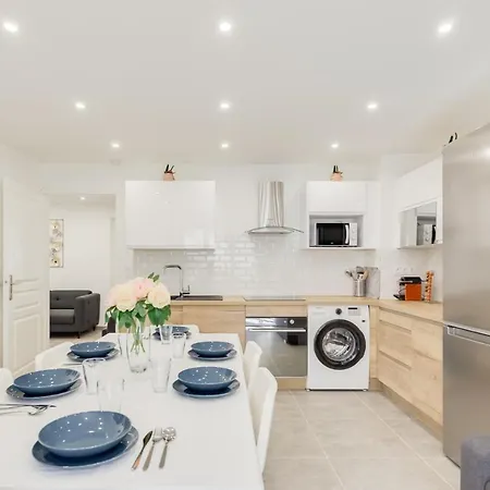 Apartment Gare St Charles Vieux Port 10 Personnes Marseille