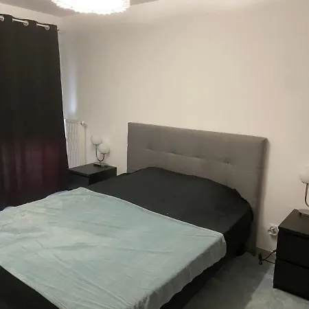 T2, Résidence Au Calme. Parking Privé Appartement *