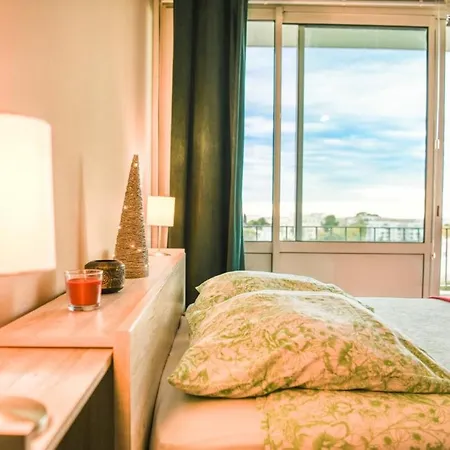 Le Valmante - Avec Balcon Et Parking *