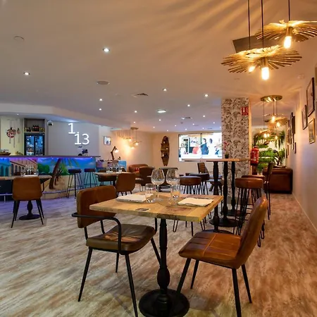 Mercure Centre Vieux Port 4*