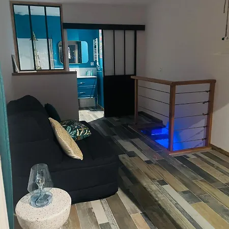 L'enraguer Apartment *