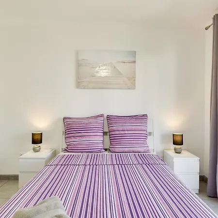 Gare St Charles Vieux Port Apartment *